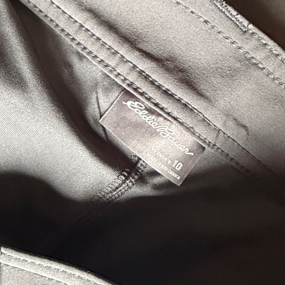 Eddie Bauer Golf-Hiking Skort Size 10 (T3) - Picture 4 of 5